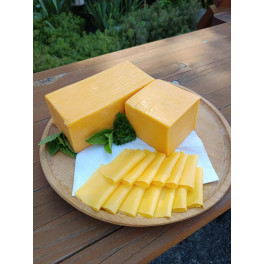 Čedar plátkový 100g (Farma Kozí Hrádek) Čedar plátkový 100g (Farma Kozí Hrádek)